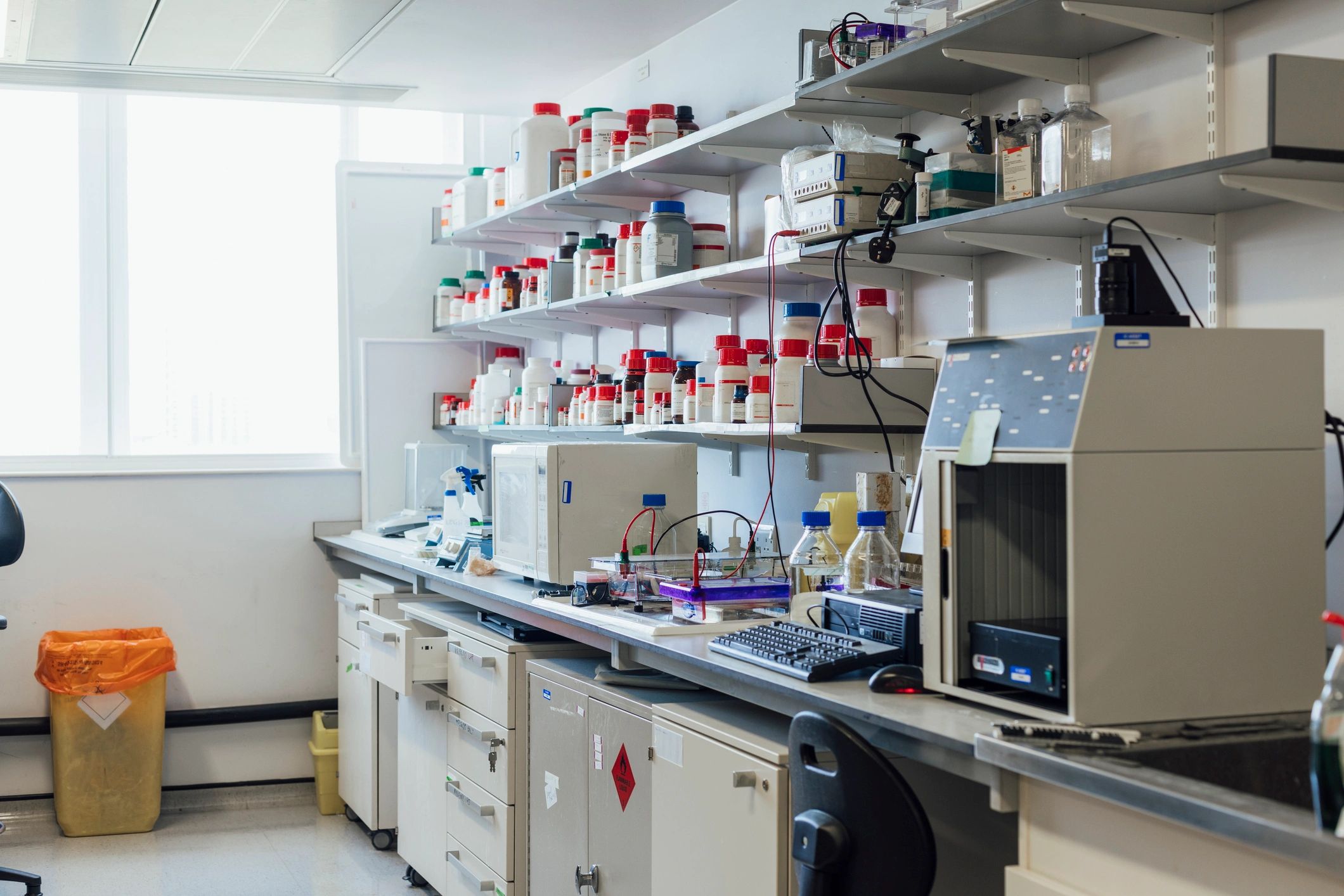 EU cosmetics laboratory environment